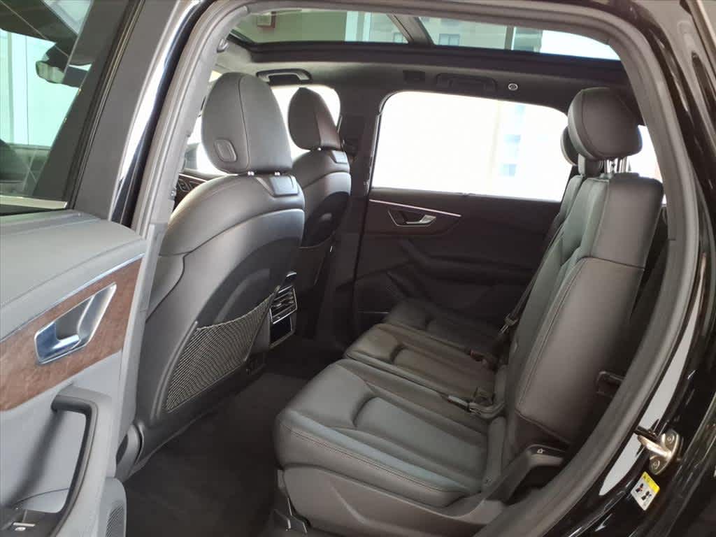 2023 Audi Q7 Prestige 55 TFSI quattro