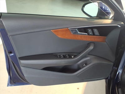 2022 Audi A4 Premium 40 TFSI quattro