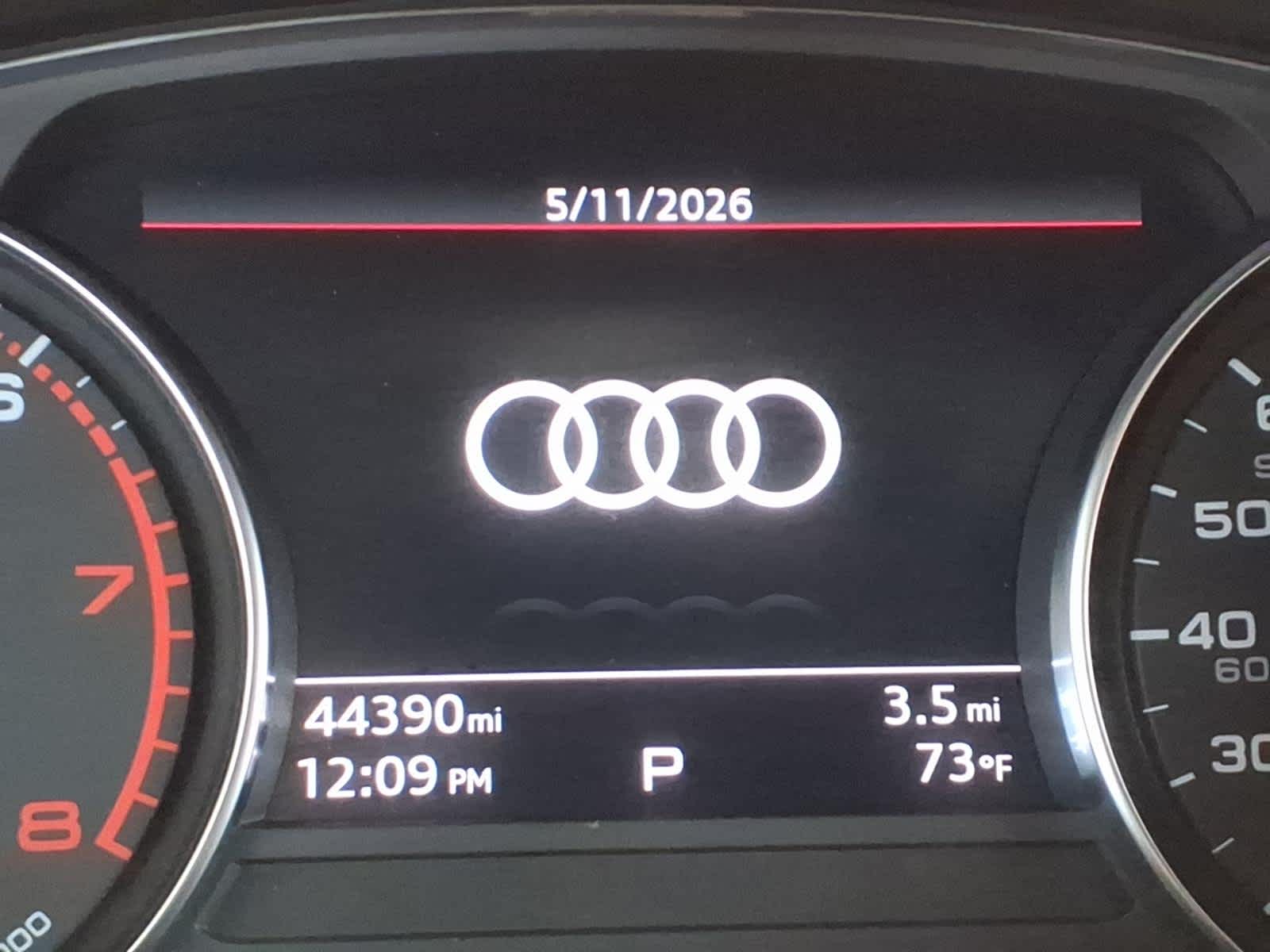 2022 Audi A4 Premium 40 TFSI quattro