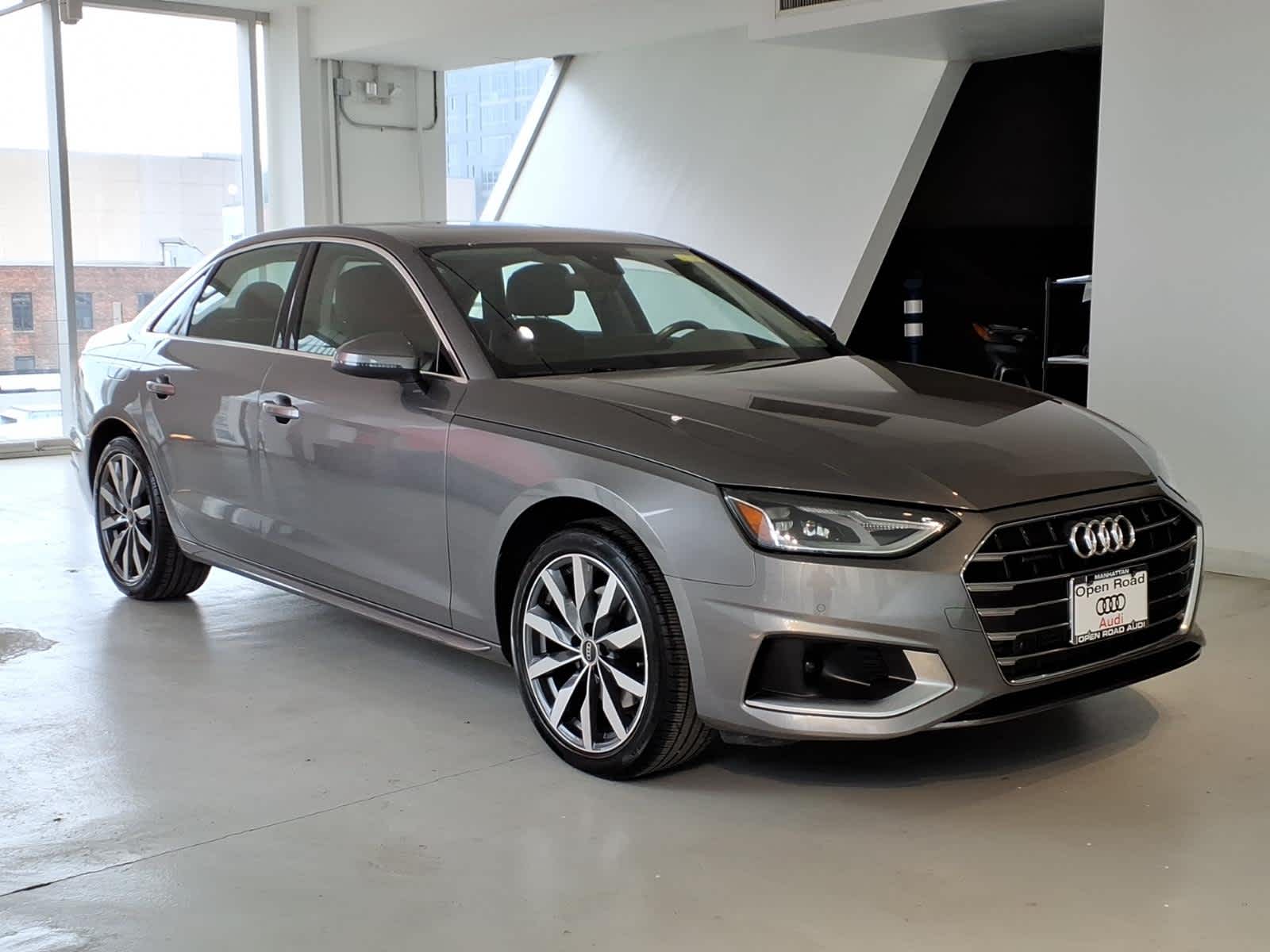 2022 Audi A4 Premium 40 TFSI quattro
