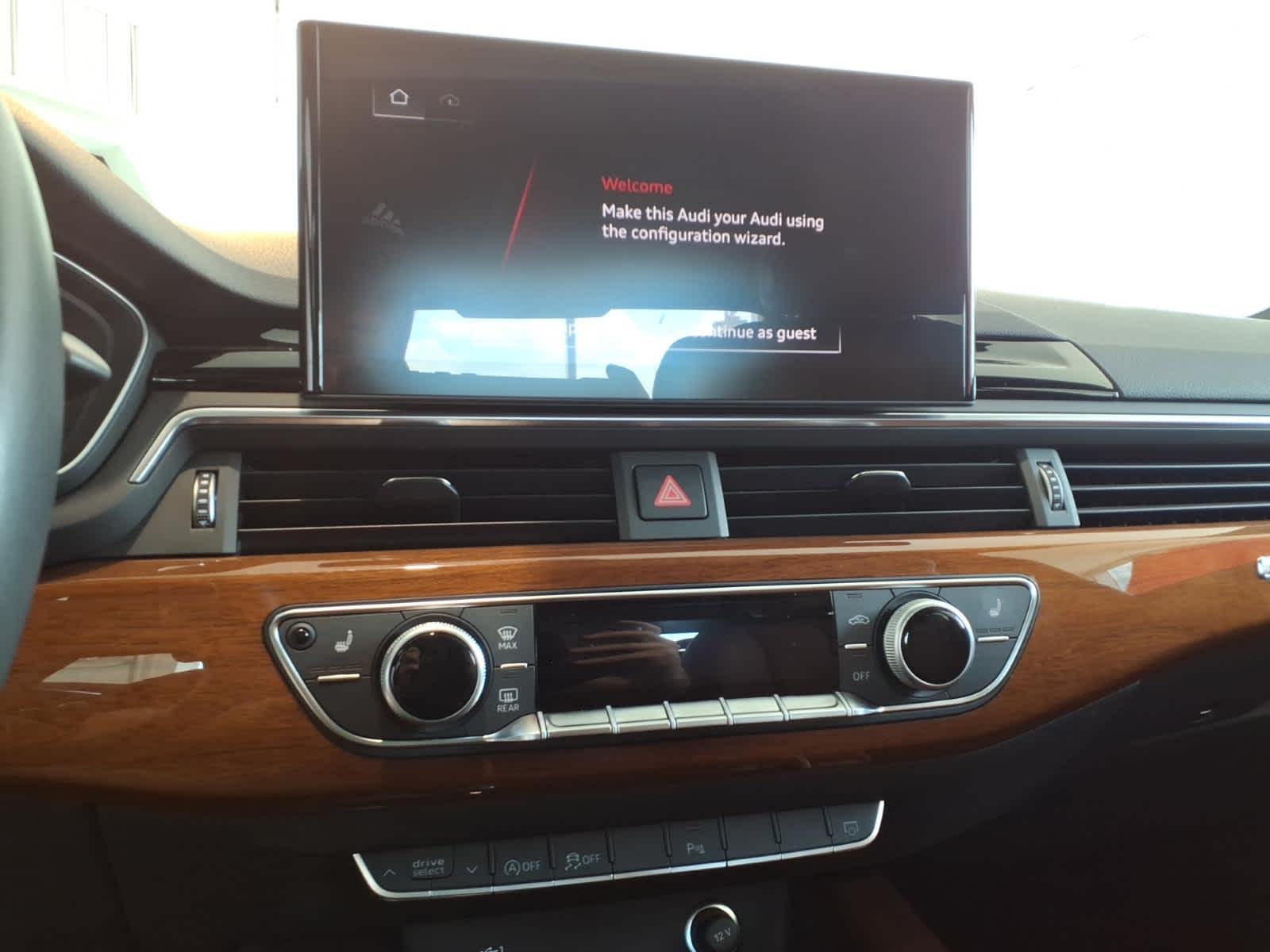 2023 Audi A4 Premium Plus 40 TFSI quattro