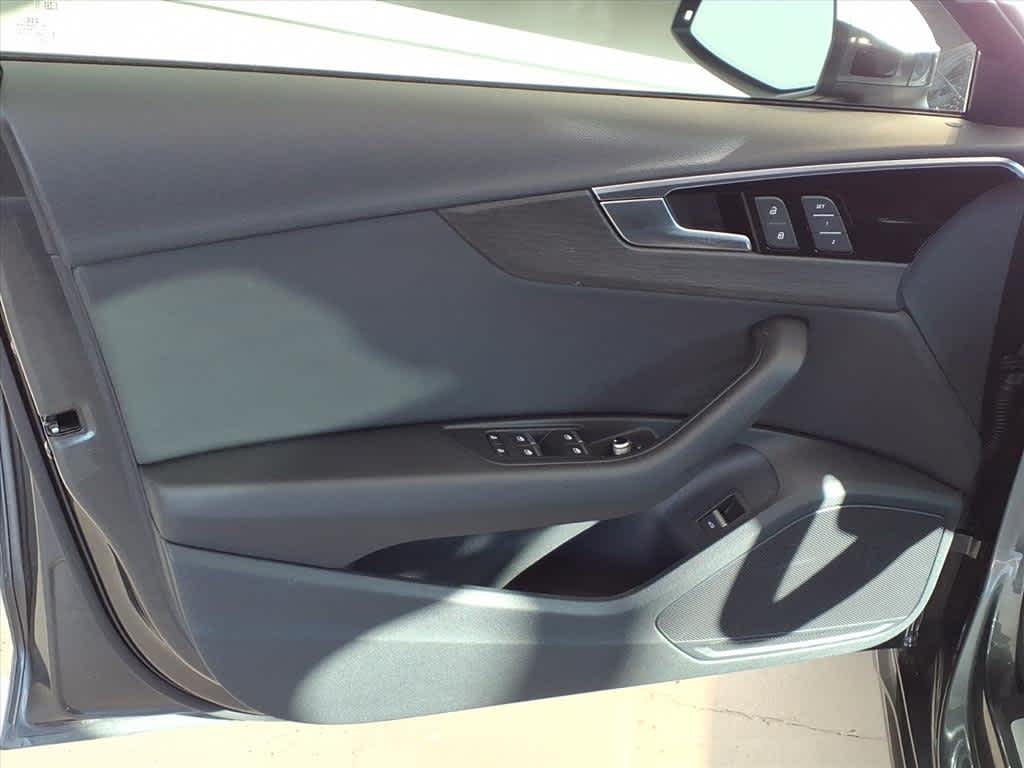 2023 Audi A4 S line Premium 45 TFSI quattro