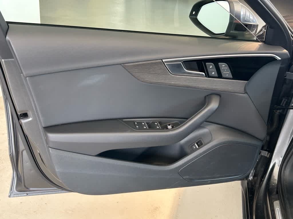 2023 Audi A4 S line Premium 45 TFSI quattro