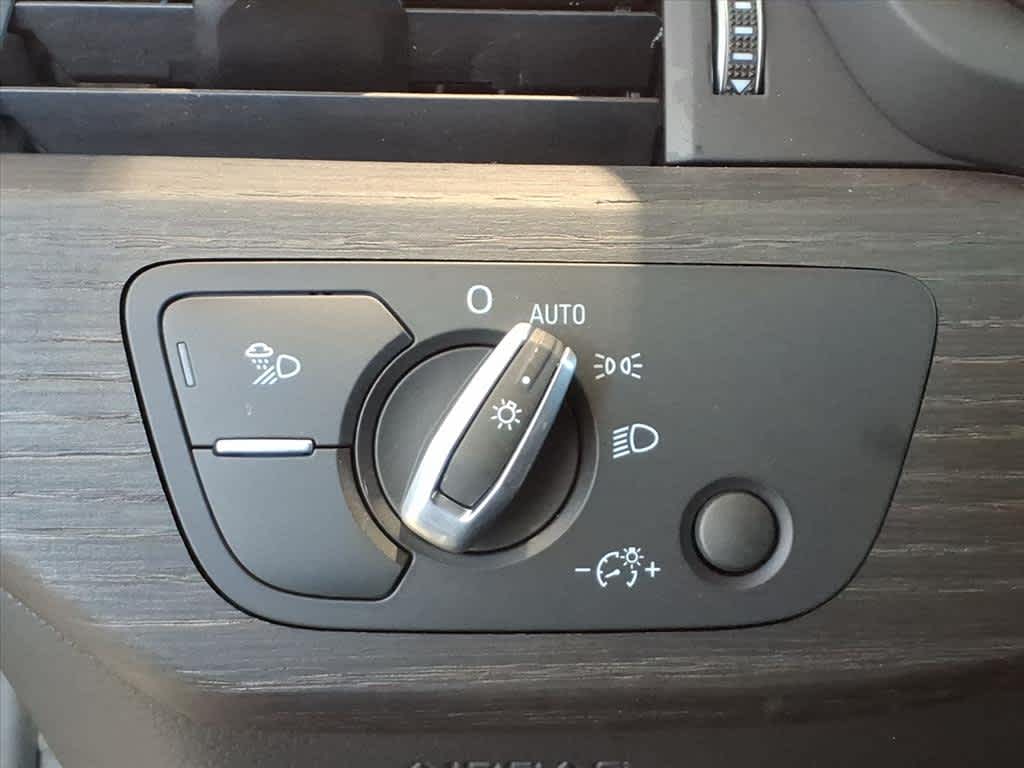 2023 Audi A4 S line Premium Plus 45 TFSI quattro