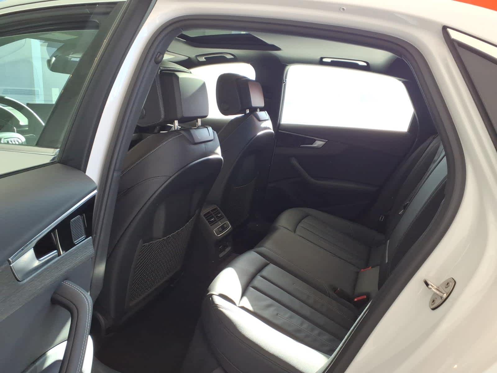 2023 Audi A4 S line Premium Plus 45 TFSI quattro