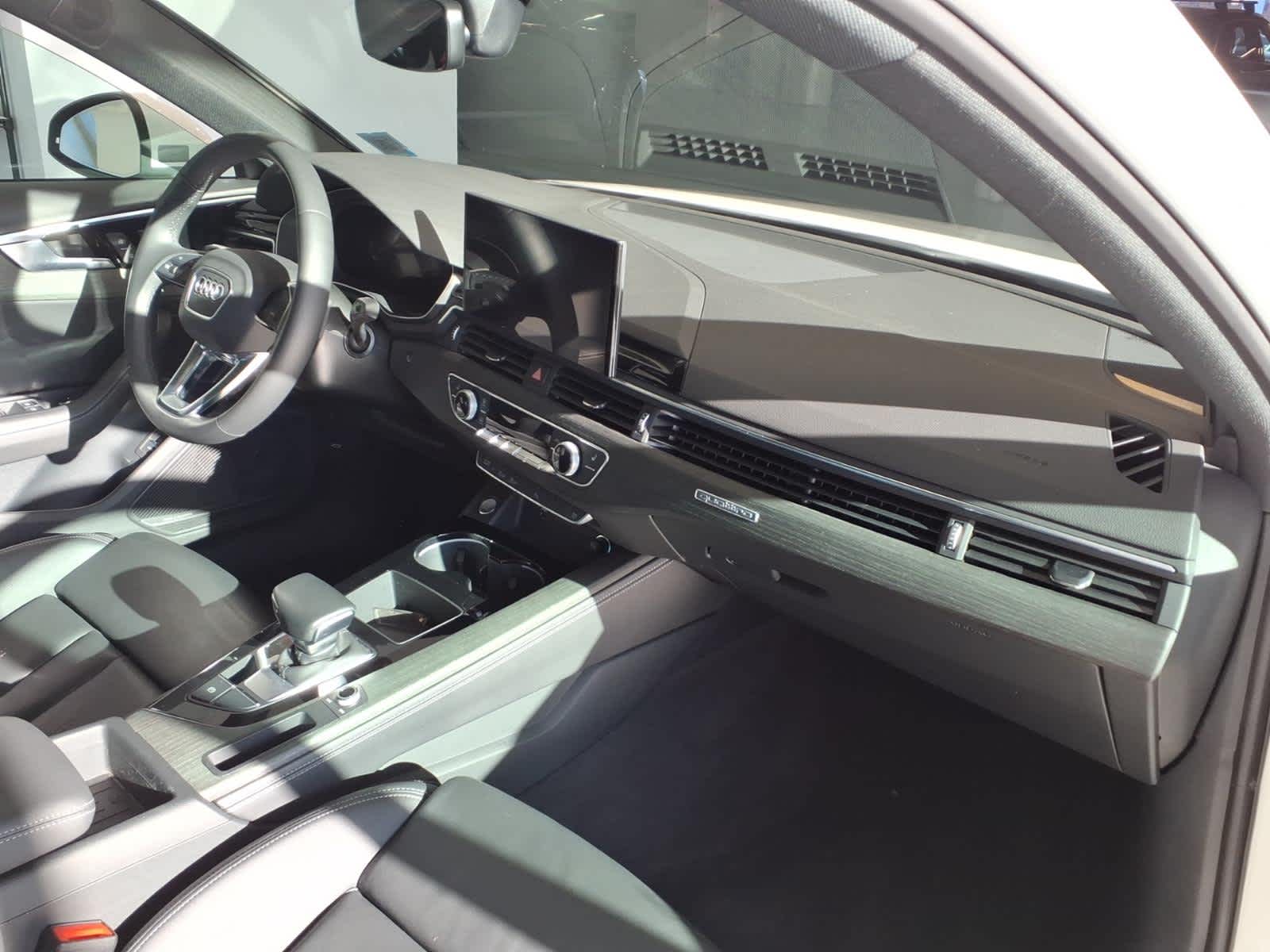 2023 Audi A4 S line Premium Plus 45 TFSI quattro