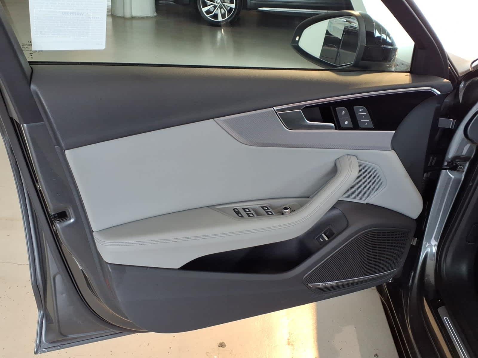 2023 Audi A4 S line Prestige 45 TFSI quattro