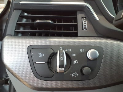 2023 Audi A4 S line Prestige 45 TFSI quattro