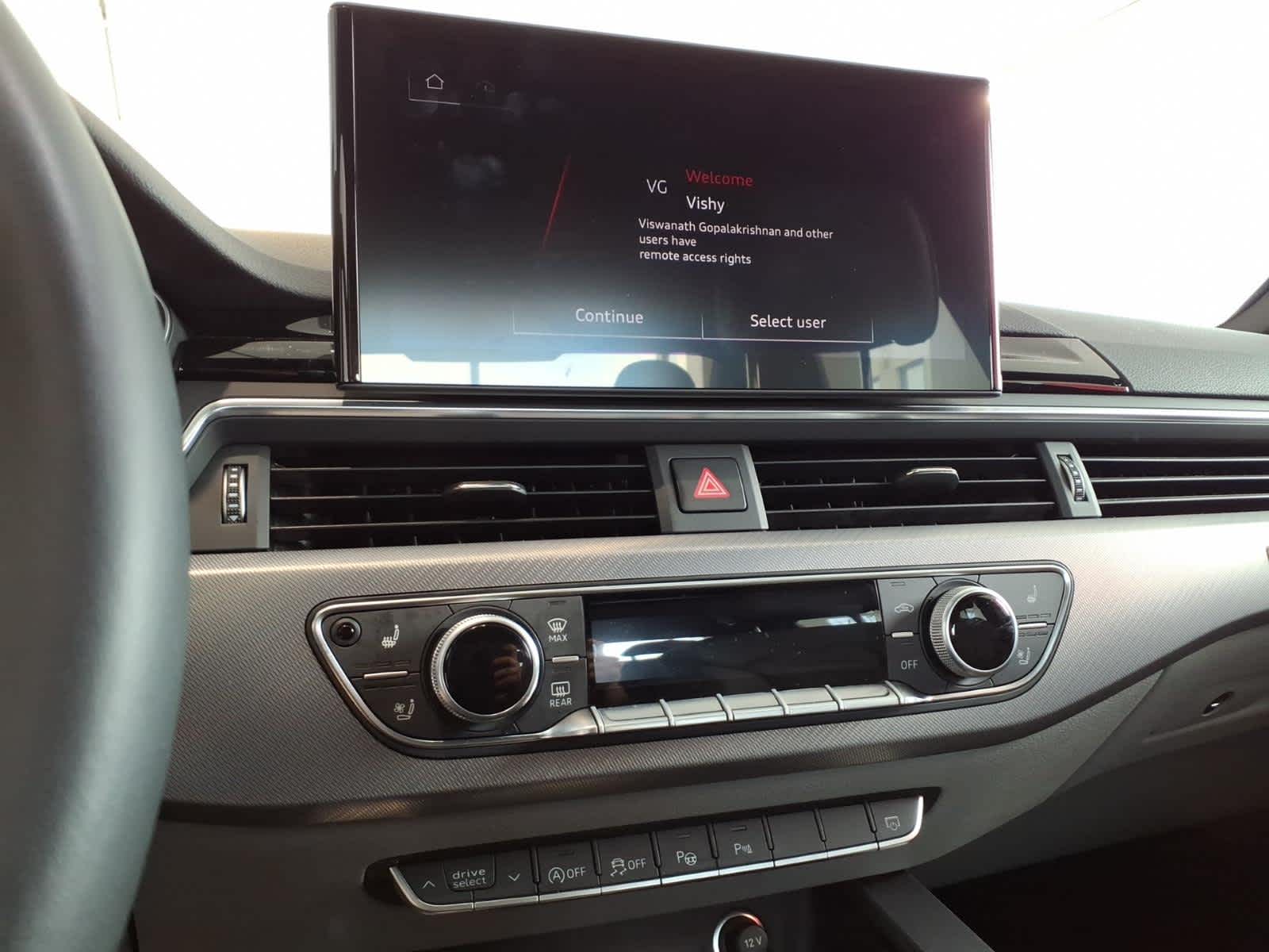 2023 Audi A4 S line Prestige 45 TFSI quattro