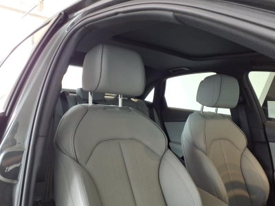 2023 Audi A4 S line Prestige 45 TFSI quattro