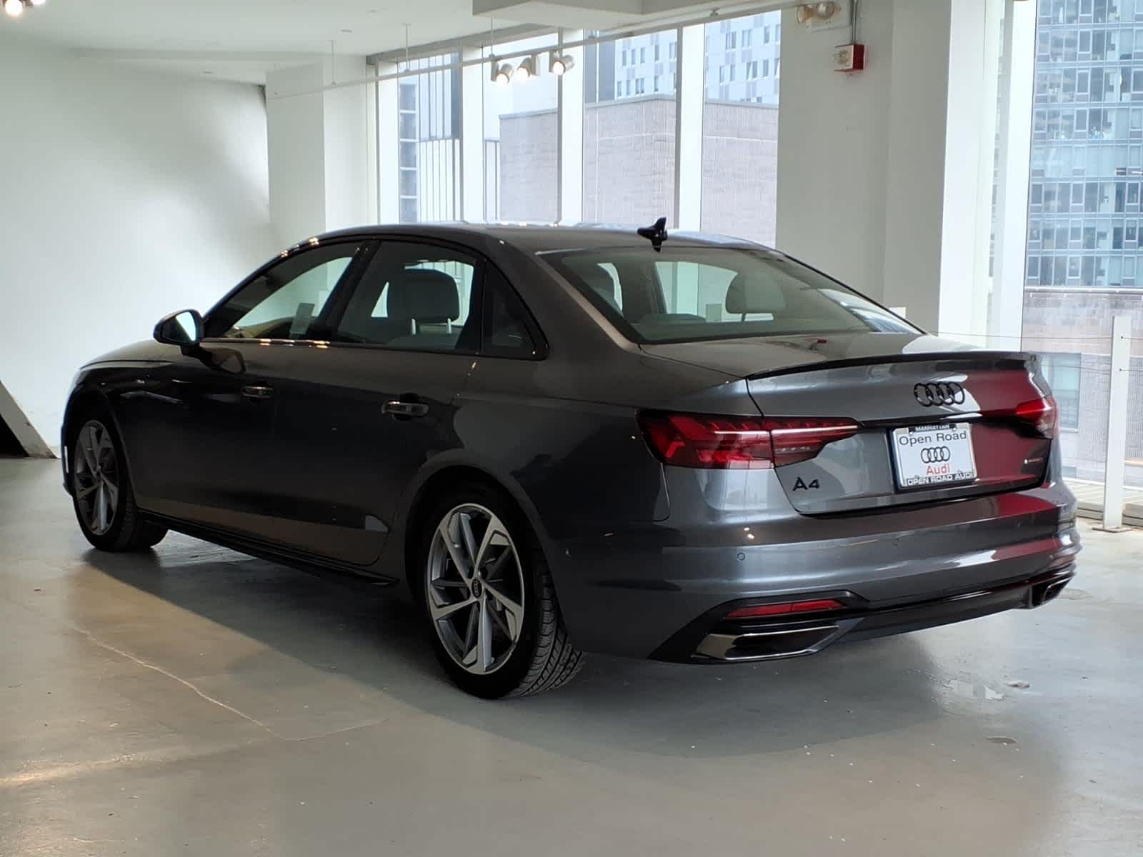 2023 Audi A4 S line Prestige 45 TFSI quattro