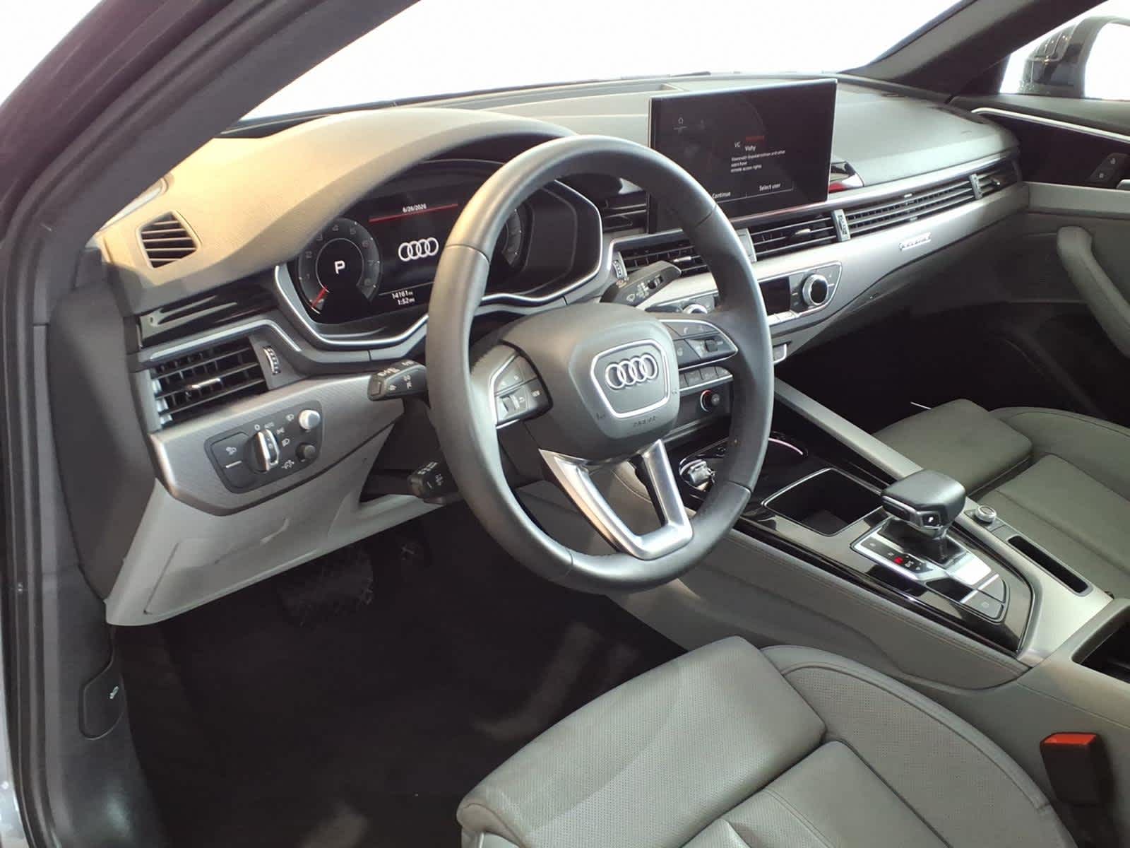 2023 Audi A4 S line Prestige 45 TFSI quattro
