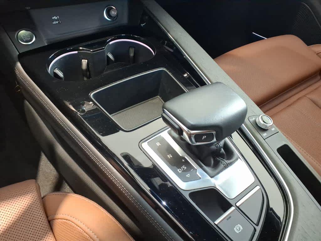 2023 Audi A4 S line Prestige 45 TFSI quattro