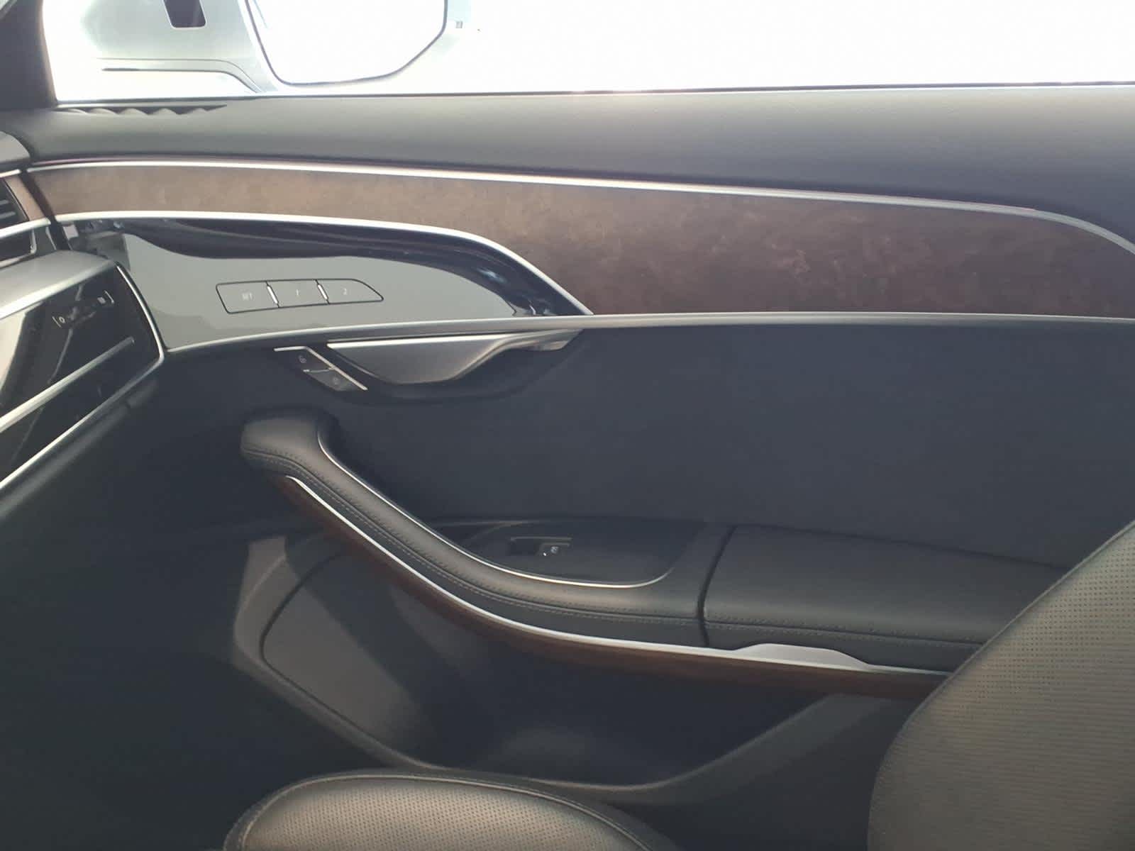 2022 Audi A8 L 55 TFSI quattro