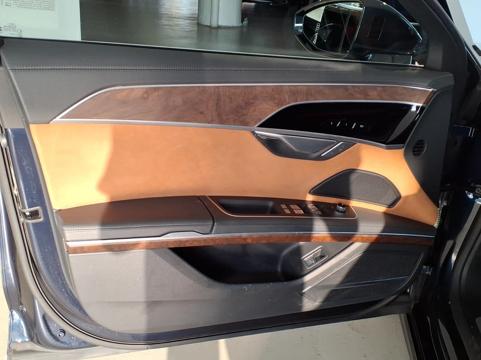 2025 Audi A8 L 55 TFSI quattro