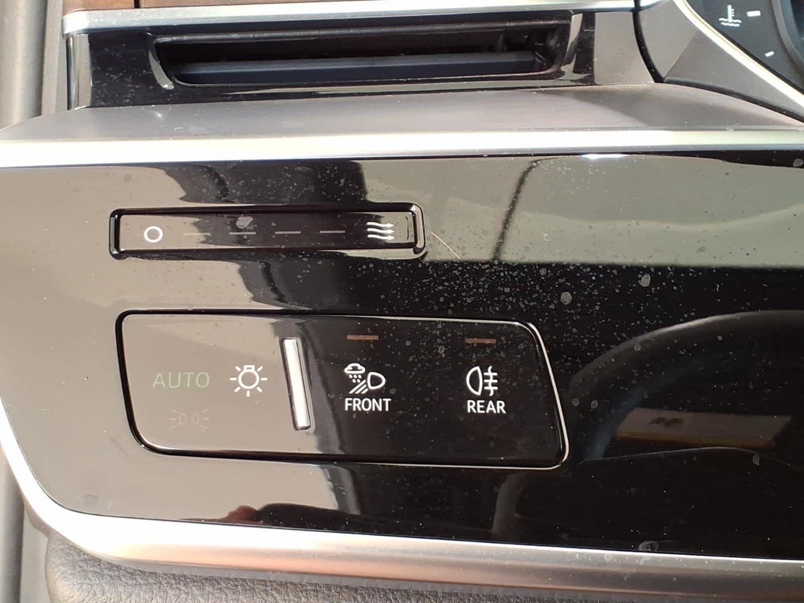 2025 Audi A8 L 55 TFSI quattro