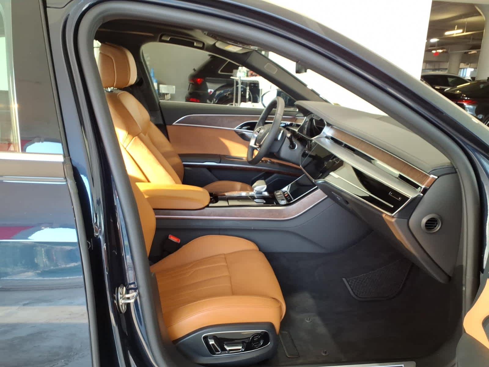 2025 Audi A8 L 55 TFSI quattro
