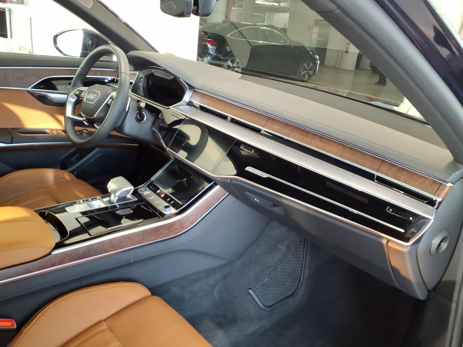 2025 Audi A8 L 55 TFSI quattro