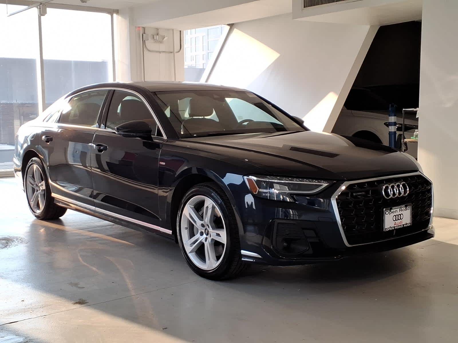 2025 Audi A8 L 55 TFSI quattro