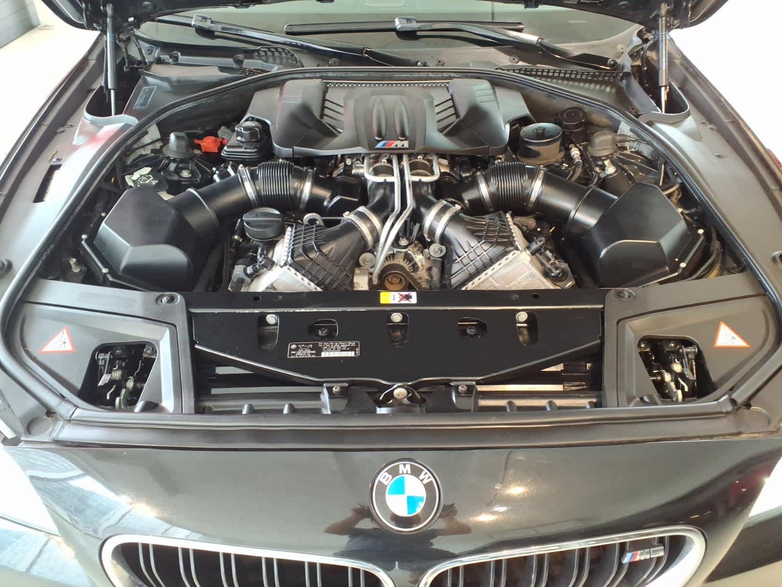 2014 BMW M5 4dr Sdn