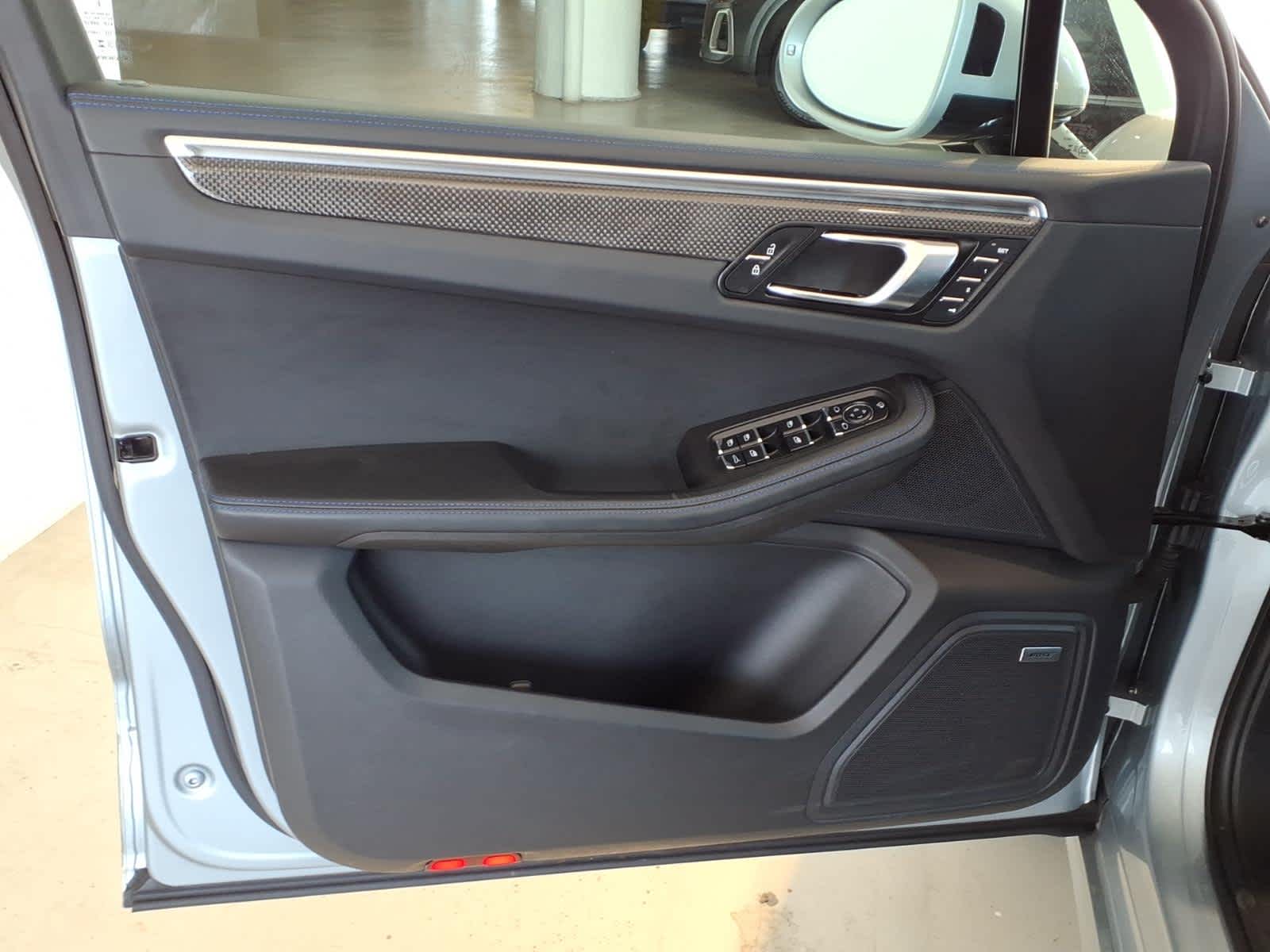 2025 Porsche Macan GTS AWD