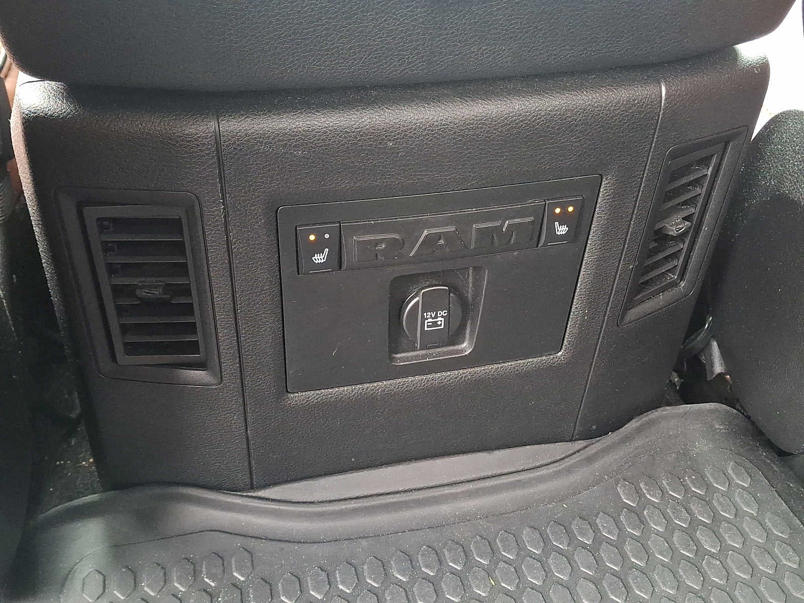 2017 RAM 1500 Longhorn 4x4 Crew Cab 57 Box
