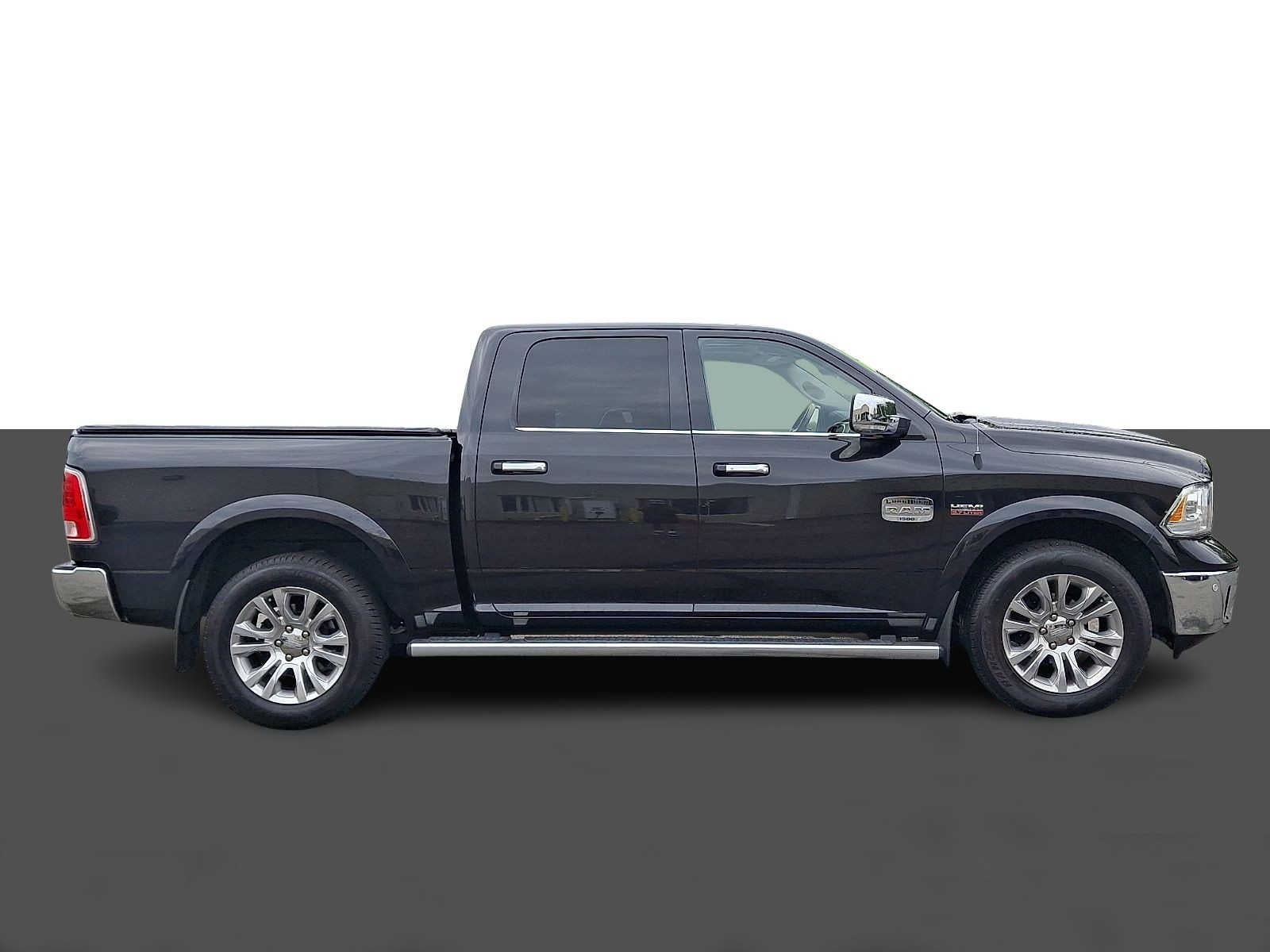 2017 RAM 1500 Longhorn 4x4 Crew Cab 57 Box