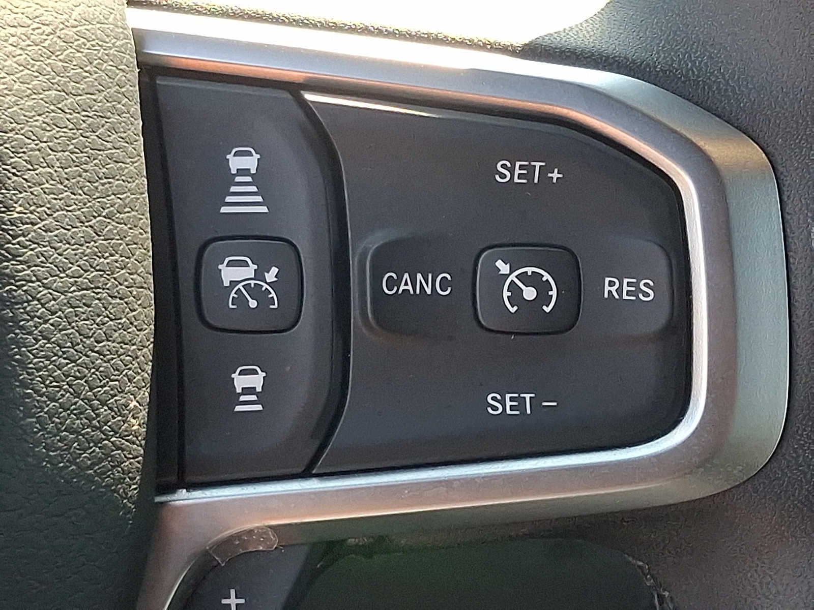 2025 RAM 1500 Big Horn 4x4 Crew Cab 57 Box