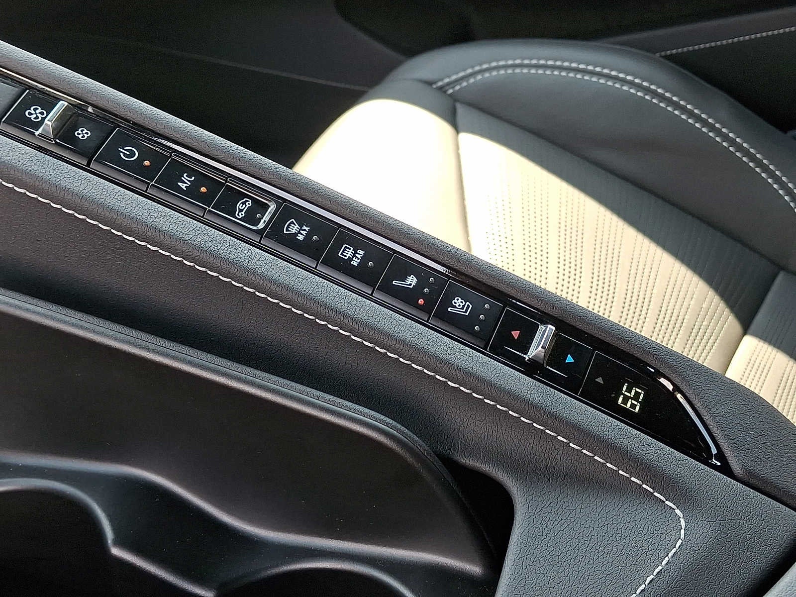 2025 Chevrolet Corvette 2dr Z06 Cpe w/2LZ