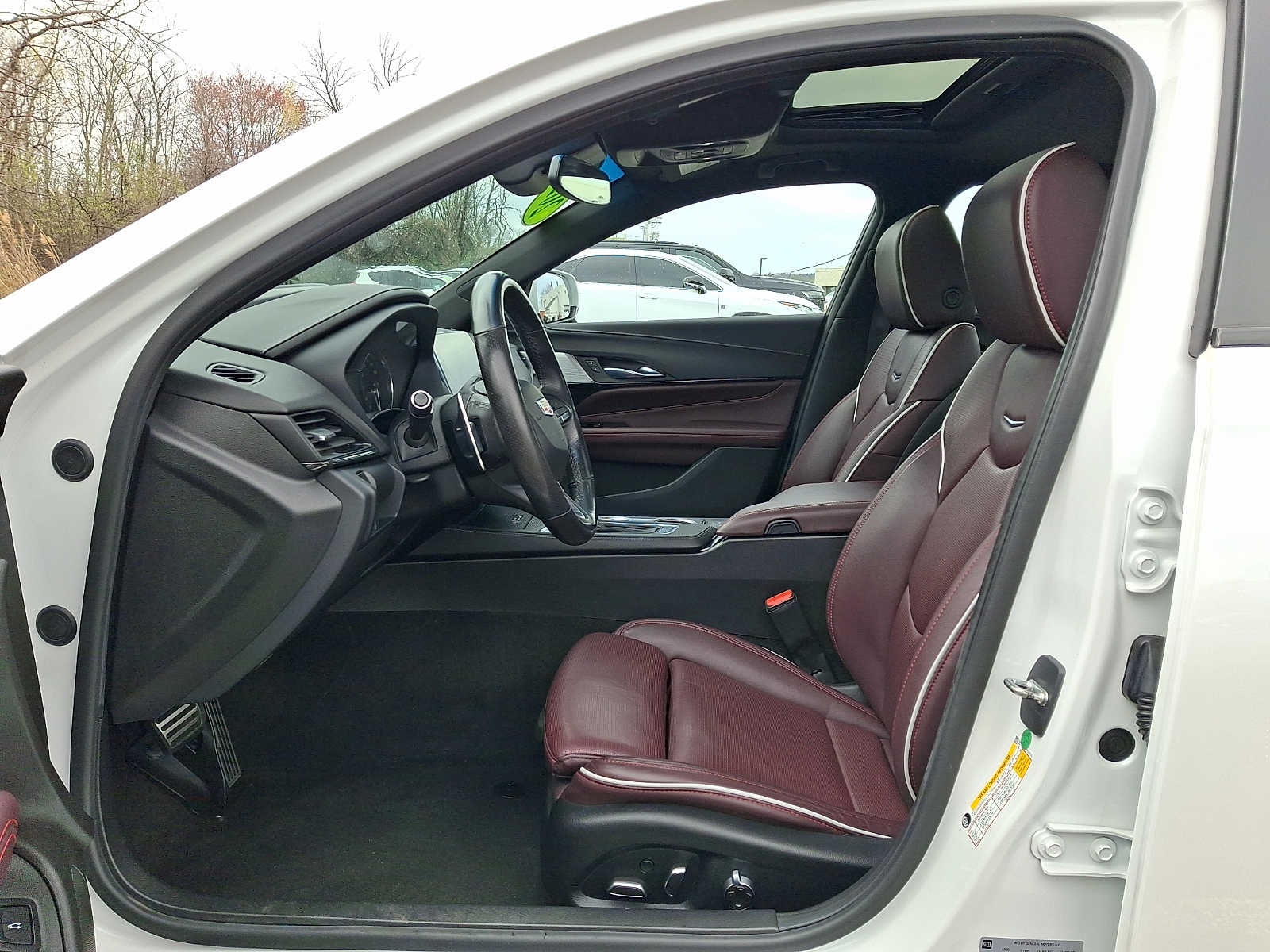 2023 Cadillac CT4 4dr Sdn Sport