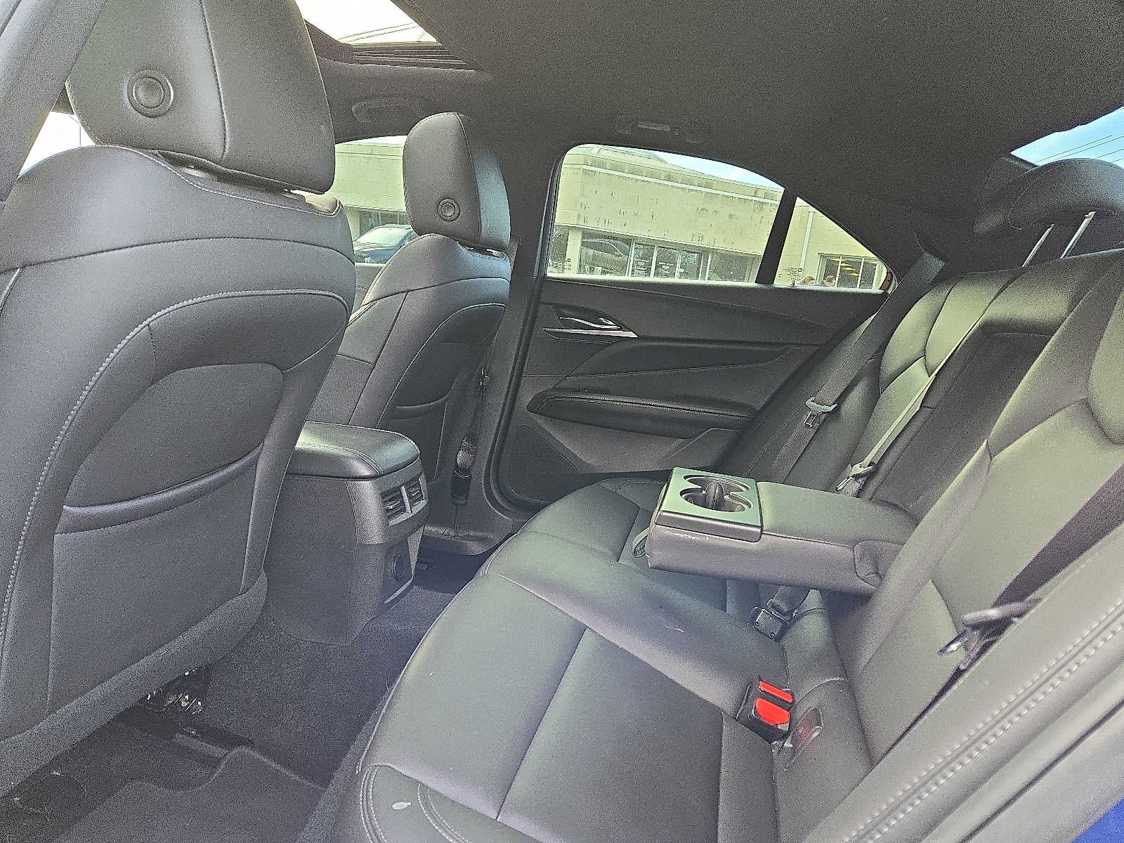 2023 Cadillac CT4 4dr Sdn Luxury