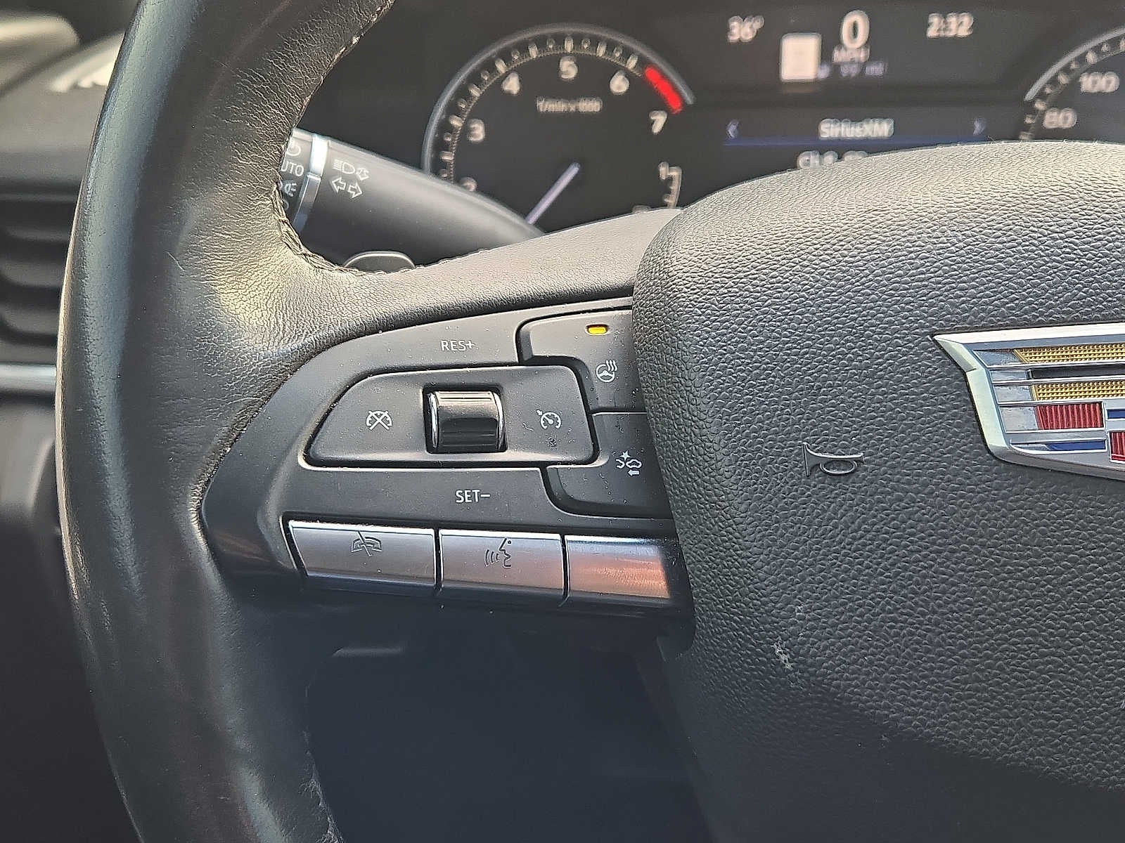 2023 Cadillac CT4 4dr Sdn Luxury