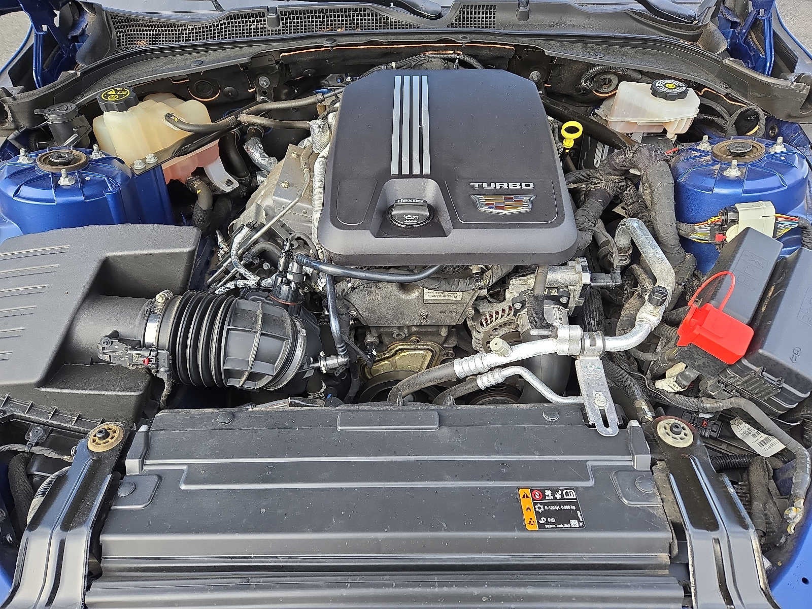 2023 Cadillac CT4 4dr Sdn Luxury