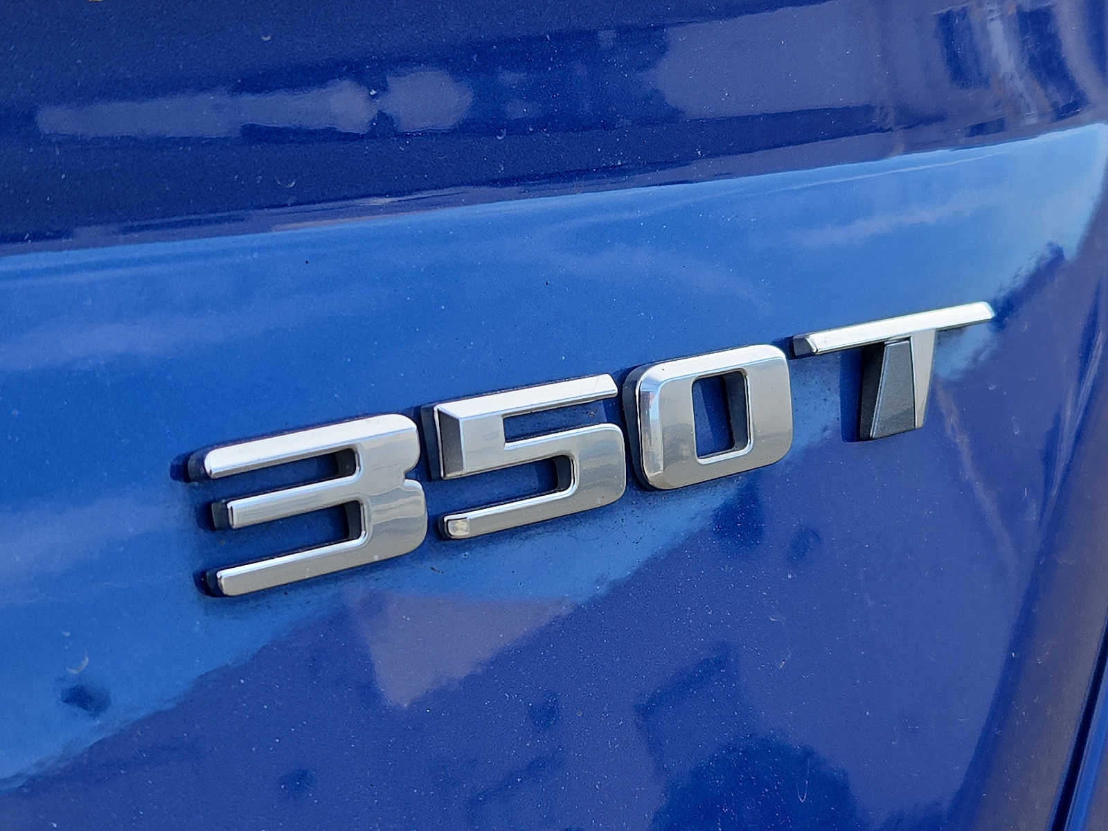 2023 Cadillac CT4 4dr Sdn Luxury