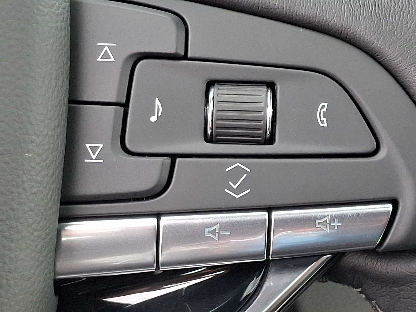 2026 Cadillac CT5 4dr Sdn Premium Luxury