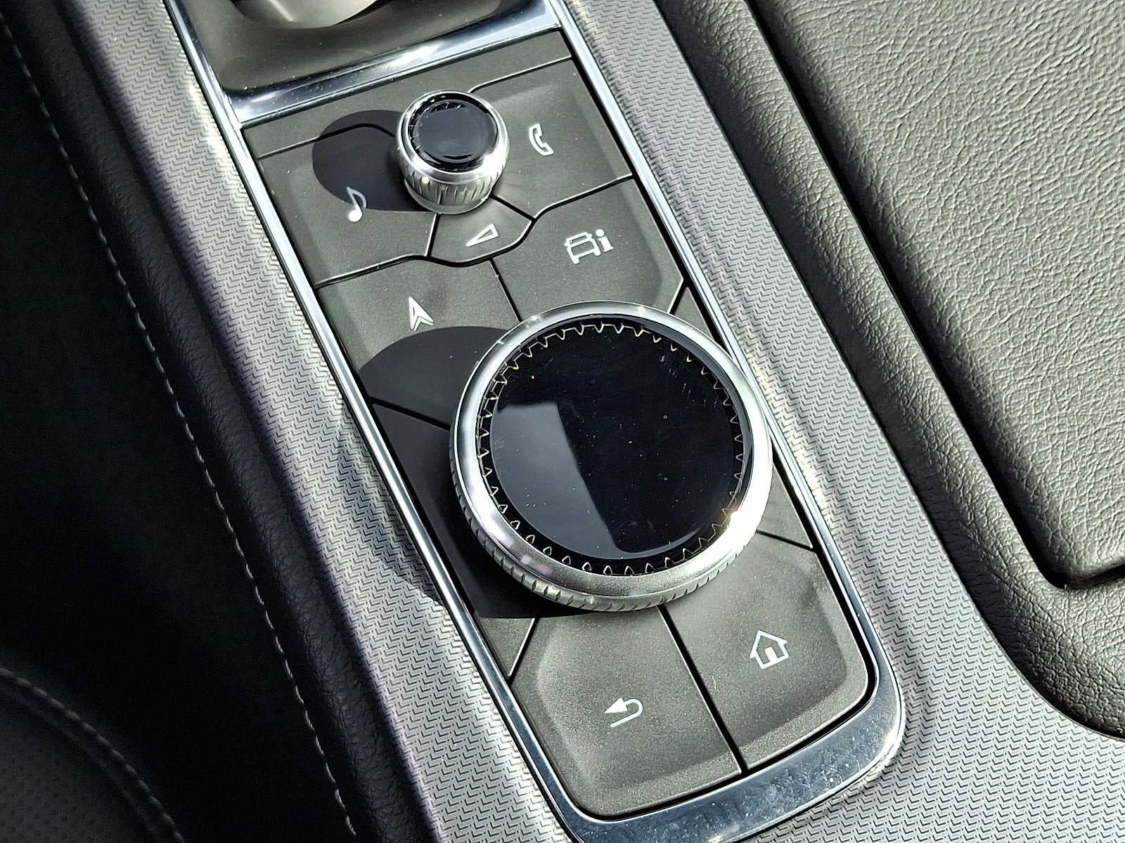 2026 Cadillac CT5 4dr Sdn Premium Luxury