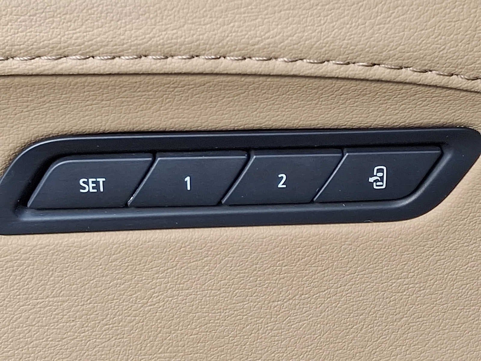 2024 Cadillac CT5 4dr Sdn Premium Luxury