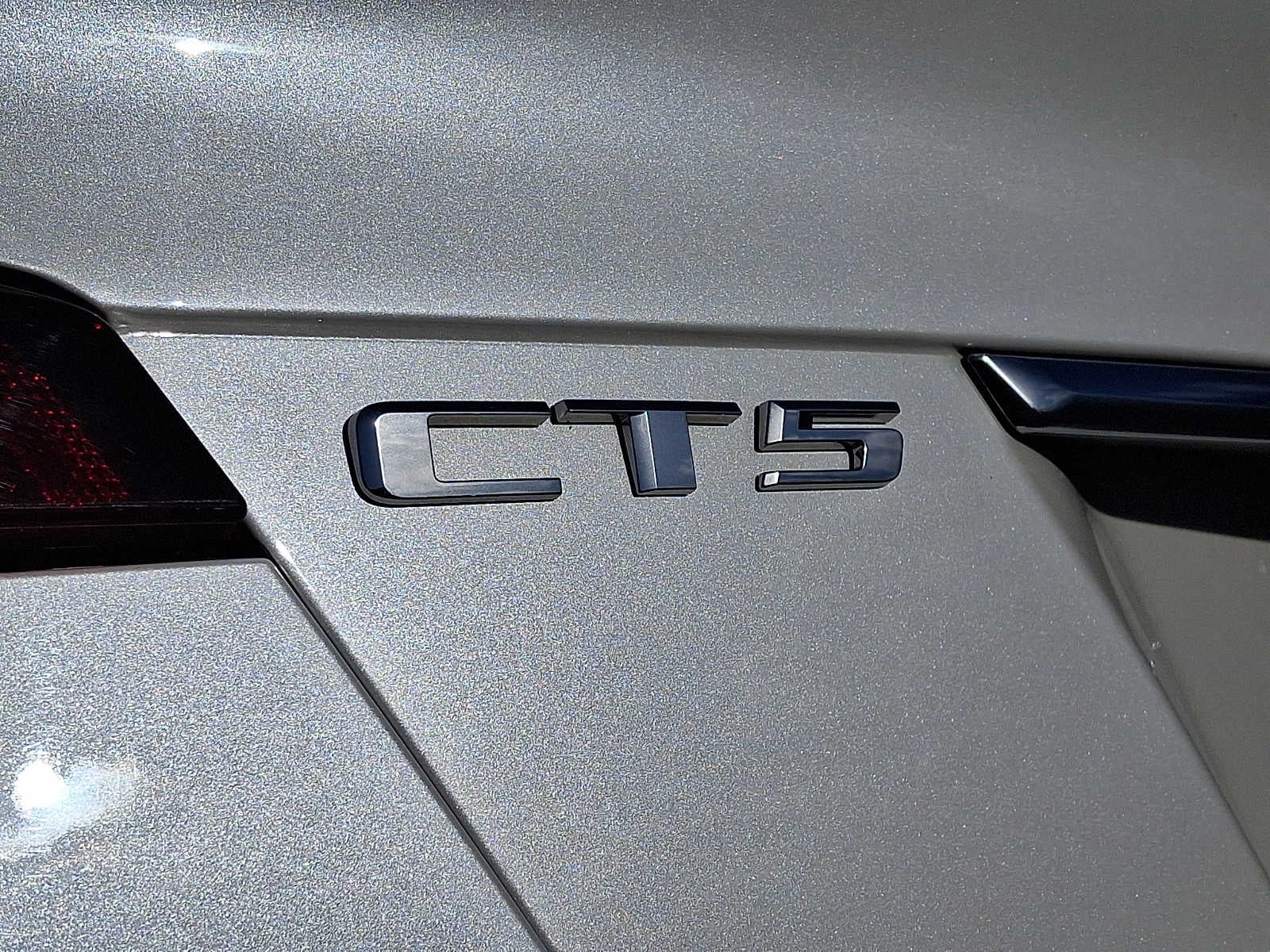 2024 Cadillac CT5 4dr Sdn Premium Luxury