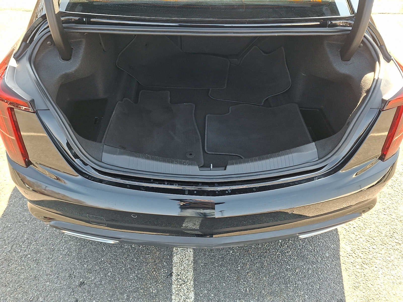 2023 Cadillac CT5 4dr Sdn Luxury