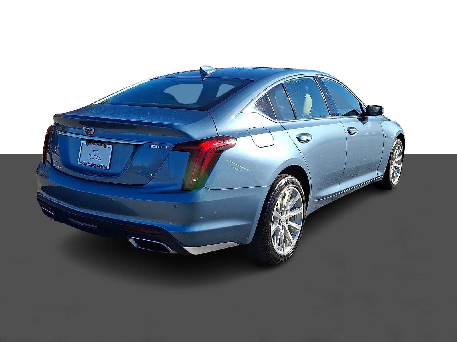 2023 Cadillac CT5 4dr Sdn Luxury