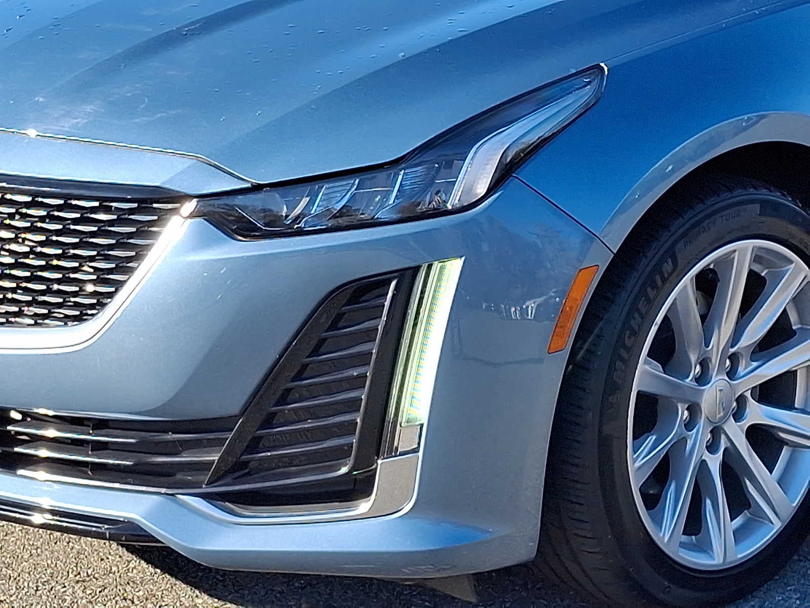2023 Cadillac CT5 4dr Sdn Luxury