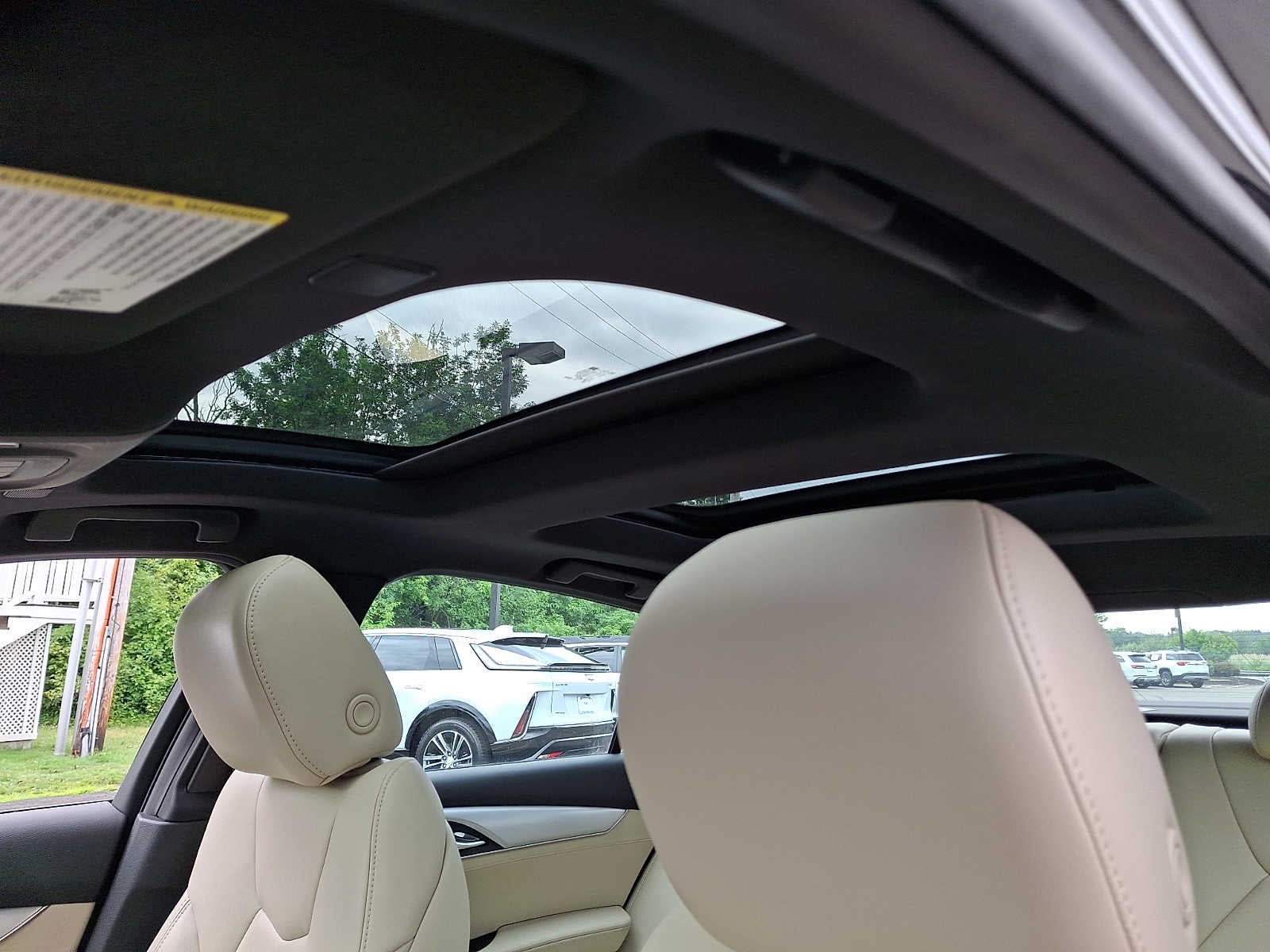 2023 Cadillac CT5 4dr Sdn Luxury