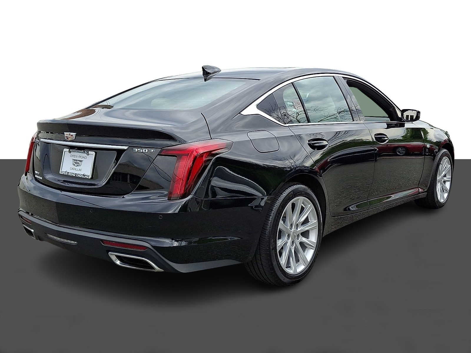 2023 Cadillac CT5 4dr Sdn Luxury