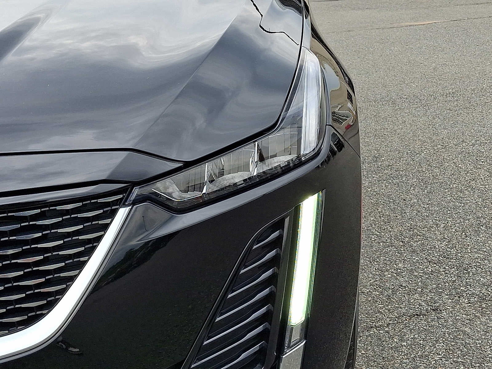 2023 Cadillac CT5 4dr Sdn Luxury