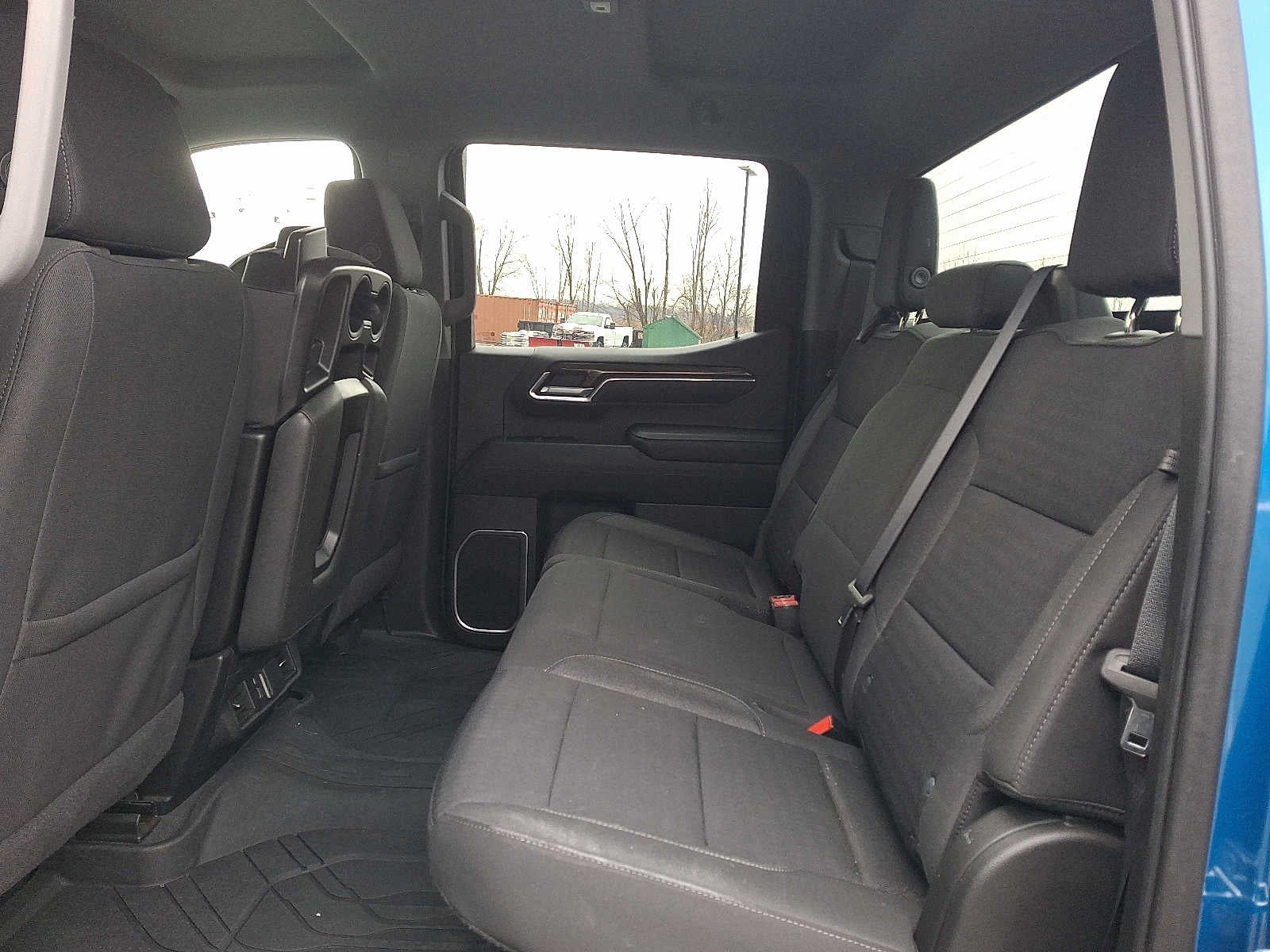 2022 Chevrolet Silverado 1500 4WD Crew Cab 157 RST