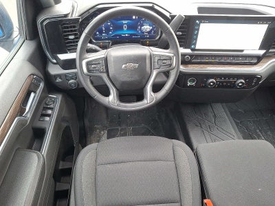 2022 Chevrolet Silverado 1500 4WD Crew Cab 157 RST