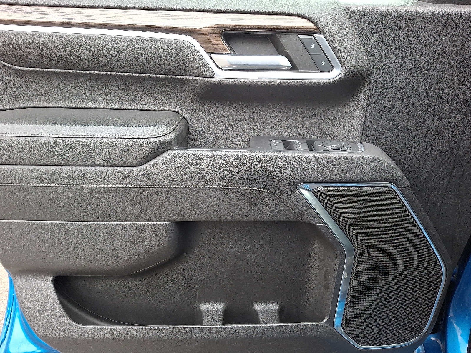 2022 Chevrolet Silverado 1500 4WD Crew Cab 157 RST