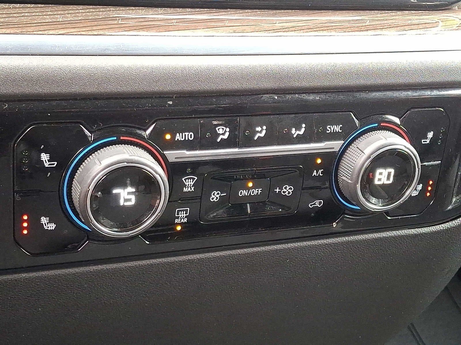 2022 Chevrolet Silverado 1500 4WD Crew Cab 157 RST