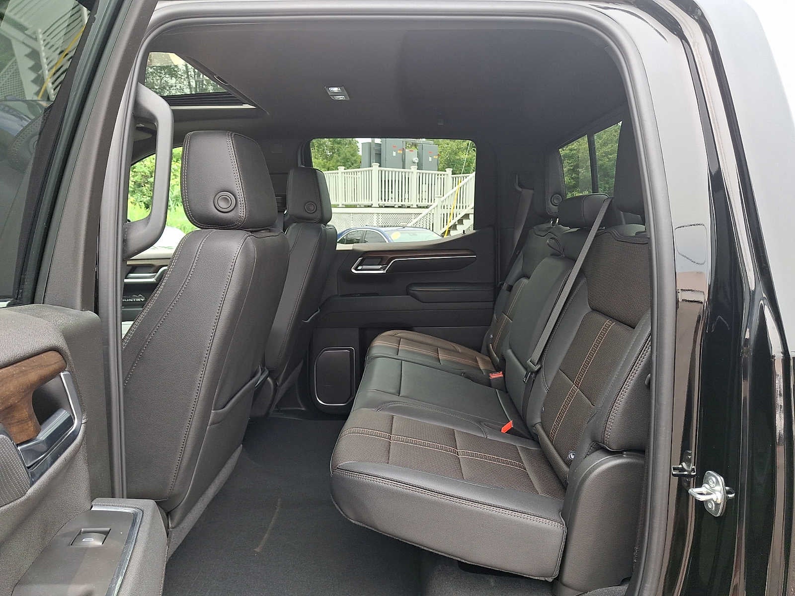 2025 Chevrolet Silverado 1500 4WD Crew Cab 147 High Country