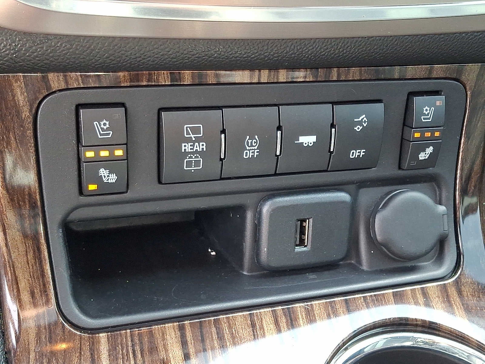 2015 GMC Acadia AWD 4dr Denali